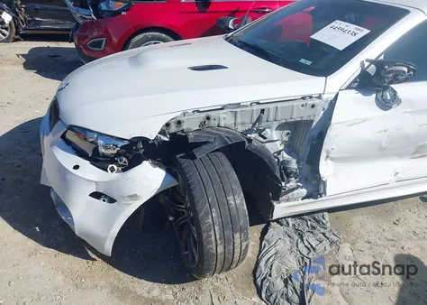 2011 BMW M3 z USA, uszkodzony, nr VIN WBSDX9C50BE584214